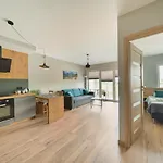 Szarotka Apartment *